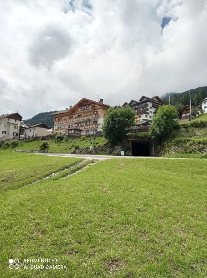 Hotel Millefiori Vigo di Fassa Exterior photo